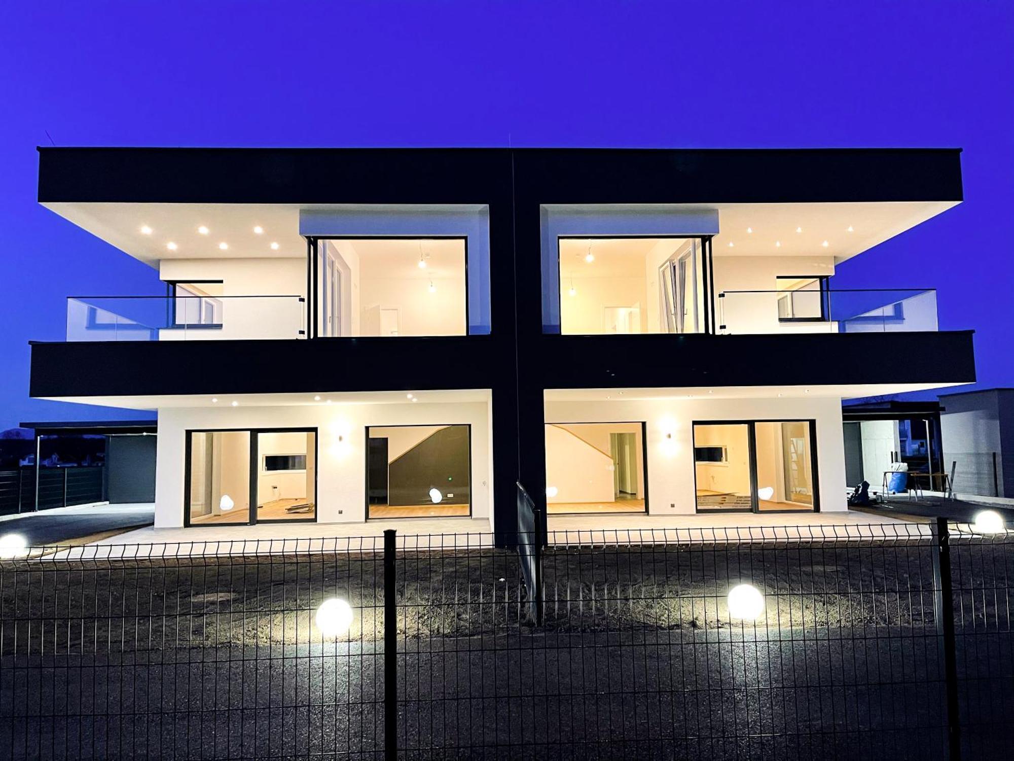Luxus-Villa In Idyllischer Lage Muttendorf Exteriör bild
